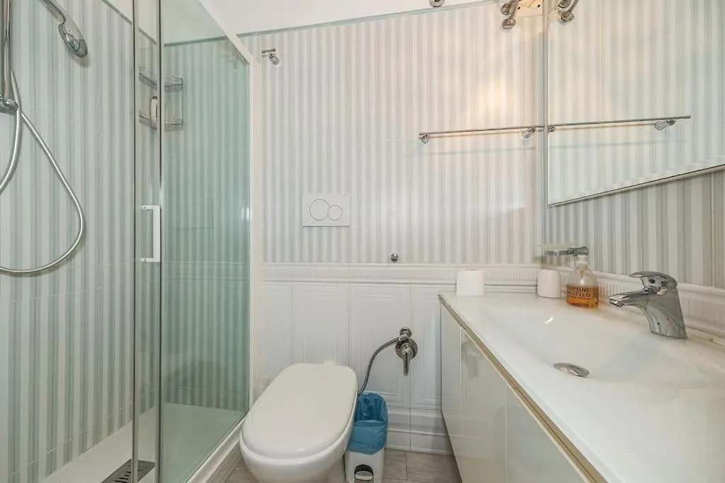 Luxury Apartment Magda Rome Italy